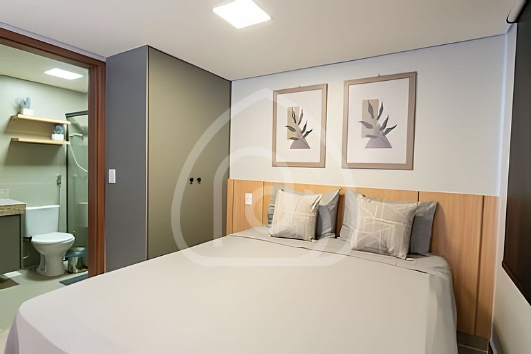 Studio completo com Wi-Fi, cozinha equipada e muito conforto