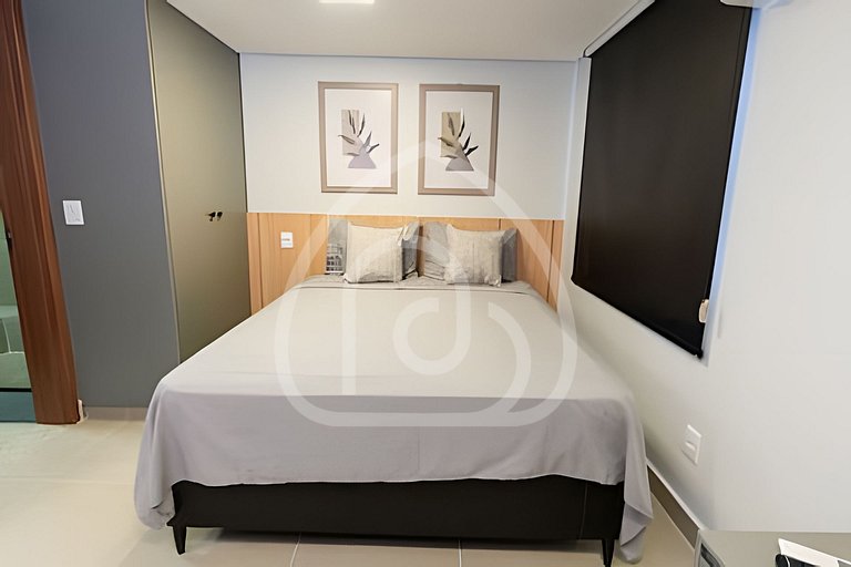 Studio completo com Wi-Fi, cozinha equipada e muito conforto