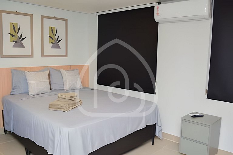 Studio completo com Wi-Fi, cozinha equipada e muito conforto