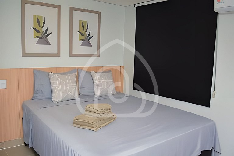 Studio completo com Wi-Fi, cozinha equipada e muito conforto