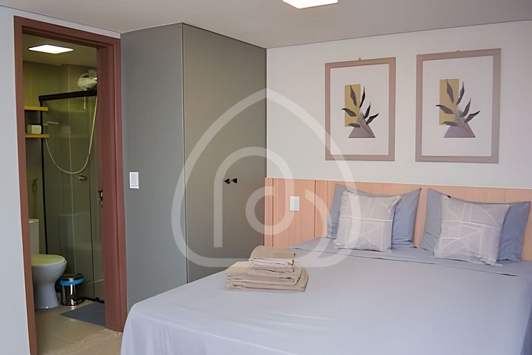 Studio completo com Wi-Fi, cozinha equipada e muito conforto