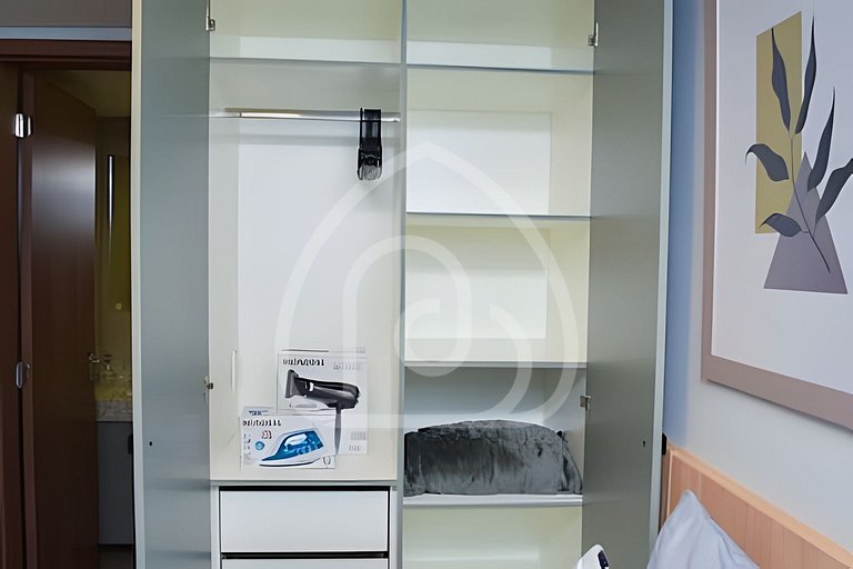 Studio completo com Wi-Fi, cozinha equipada e muito conforto