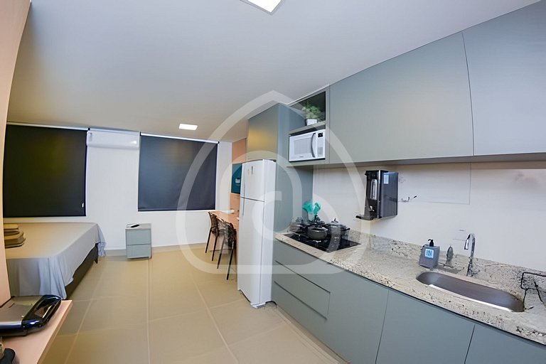 Studio completo com Wi-Fi, cozinha equipada e muito conforto